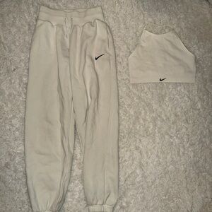 Nike Women’s Cream Jogger Set